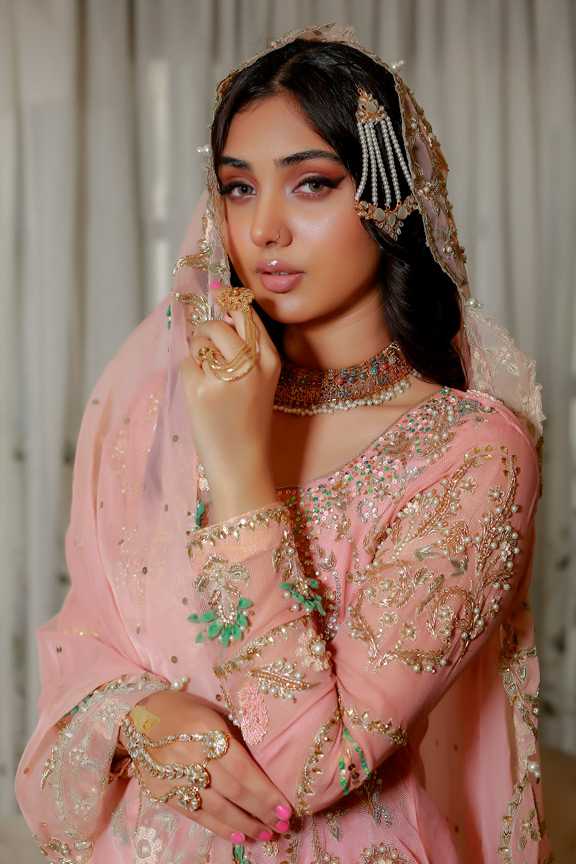 Pink hotsell dulhan dress