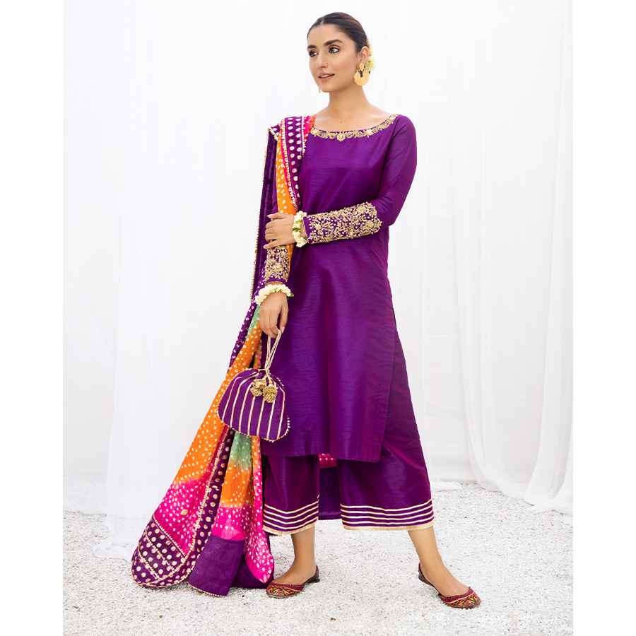 silk chunri dress Red Chunri Zunaira Teli